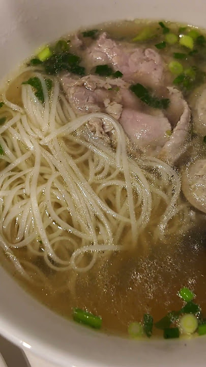 Pho and Pan Fried Buns at this Awesome 2D Resto!  #shorts