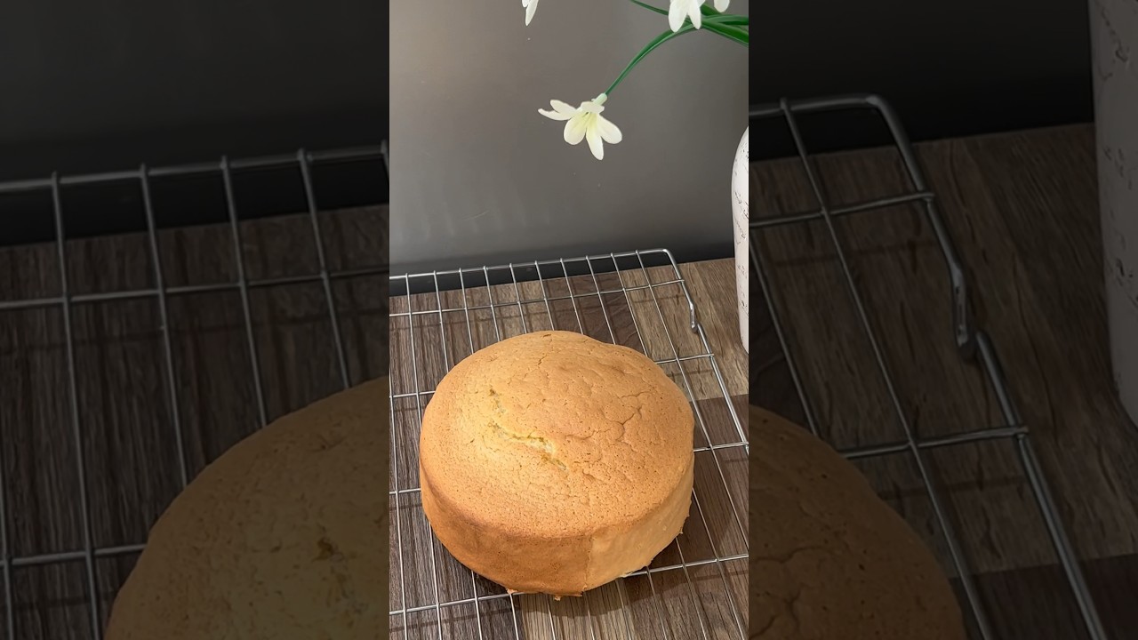 Vanilla sponge cake! 🍰💞 