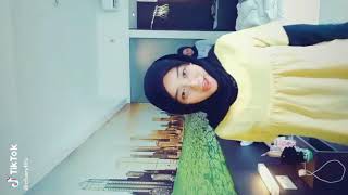 Tiktok Jilbab Cheryllfs
