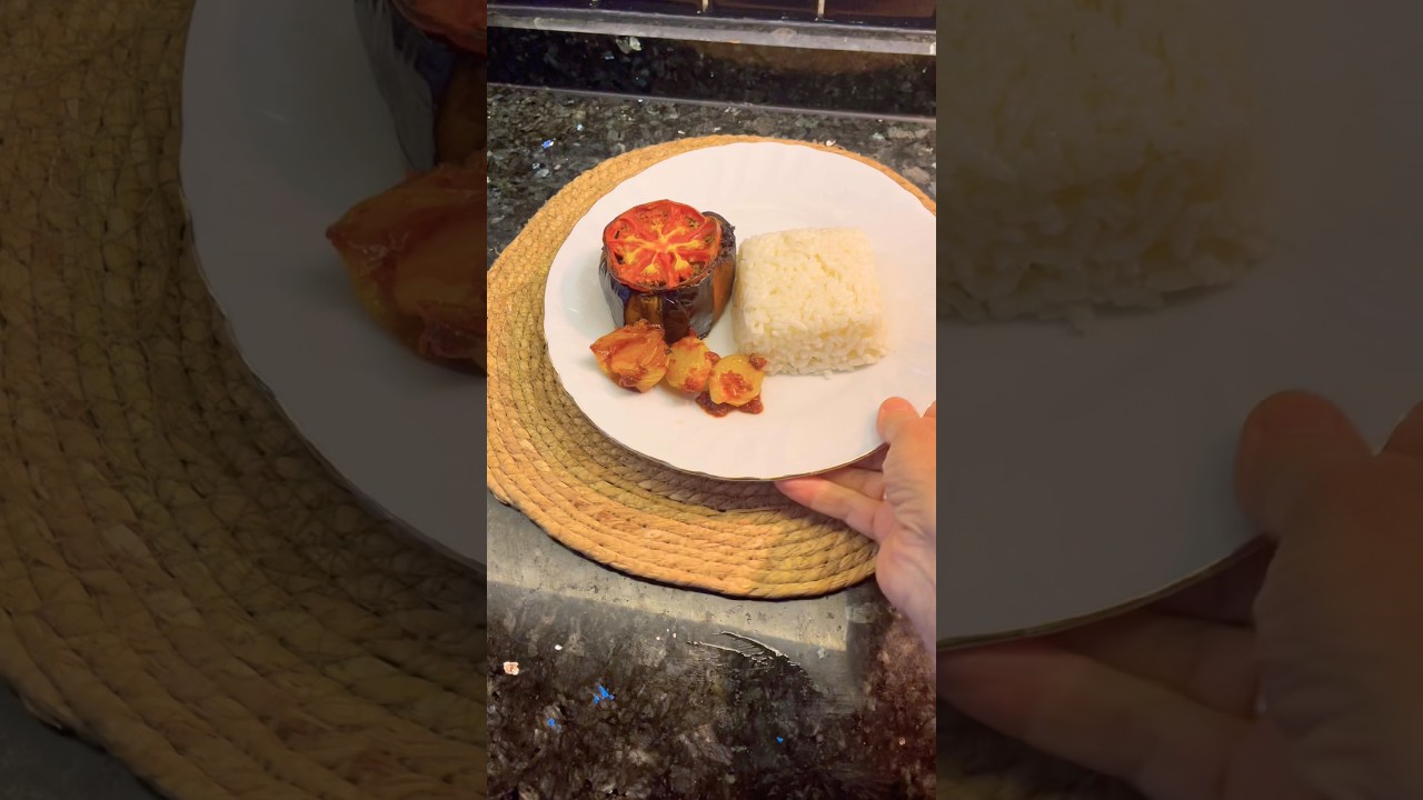 Patlıcan her halini seviyorum diyenler için muhteşem bir lezzet fırında kıymalı yemek tarifi