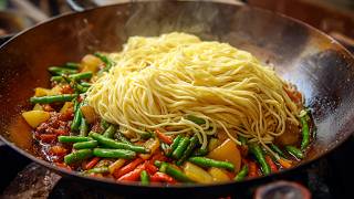 Forget boiling water! 🍜 Braising is the ONLY way to cook noodles. These soak up all in one pot.
