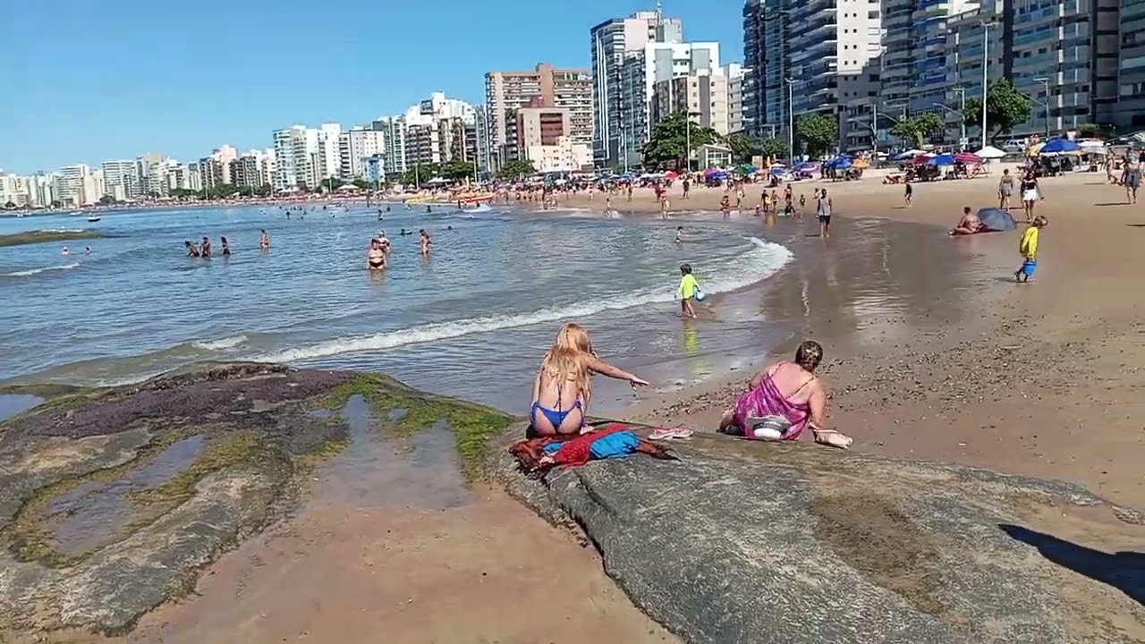 Guarapari 15/02/2026/praia do Morro Sol brincando no