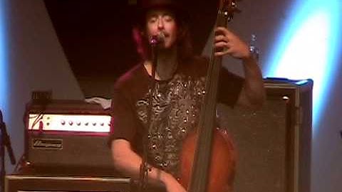 2010 Northwest String Summit (Sun) Yonder Mountain String Band II - 5. Finally Saw The Light