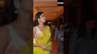 Janhvi Kapoor Spotted In Yellow Saree Looks Beautiful And Bold