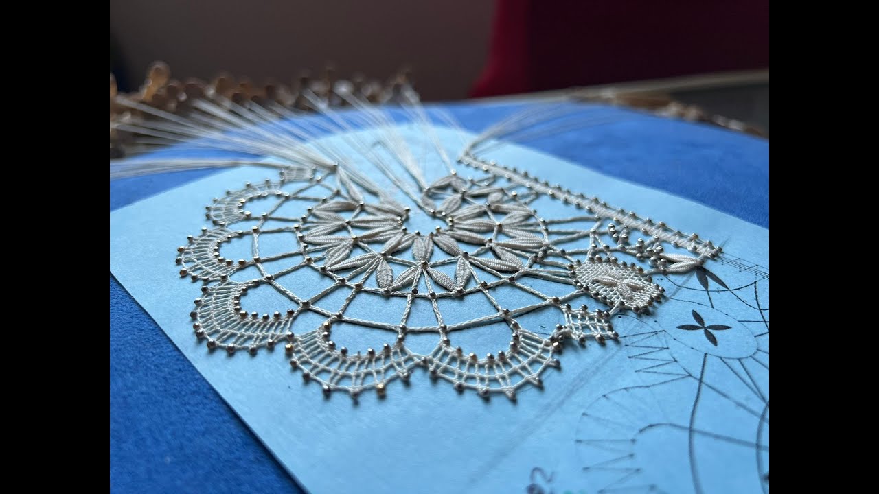 puntilla gallega 4 - Primeros guipures roseton y onda calada- encaje de bolillos Raquel Bolillotuber