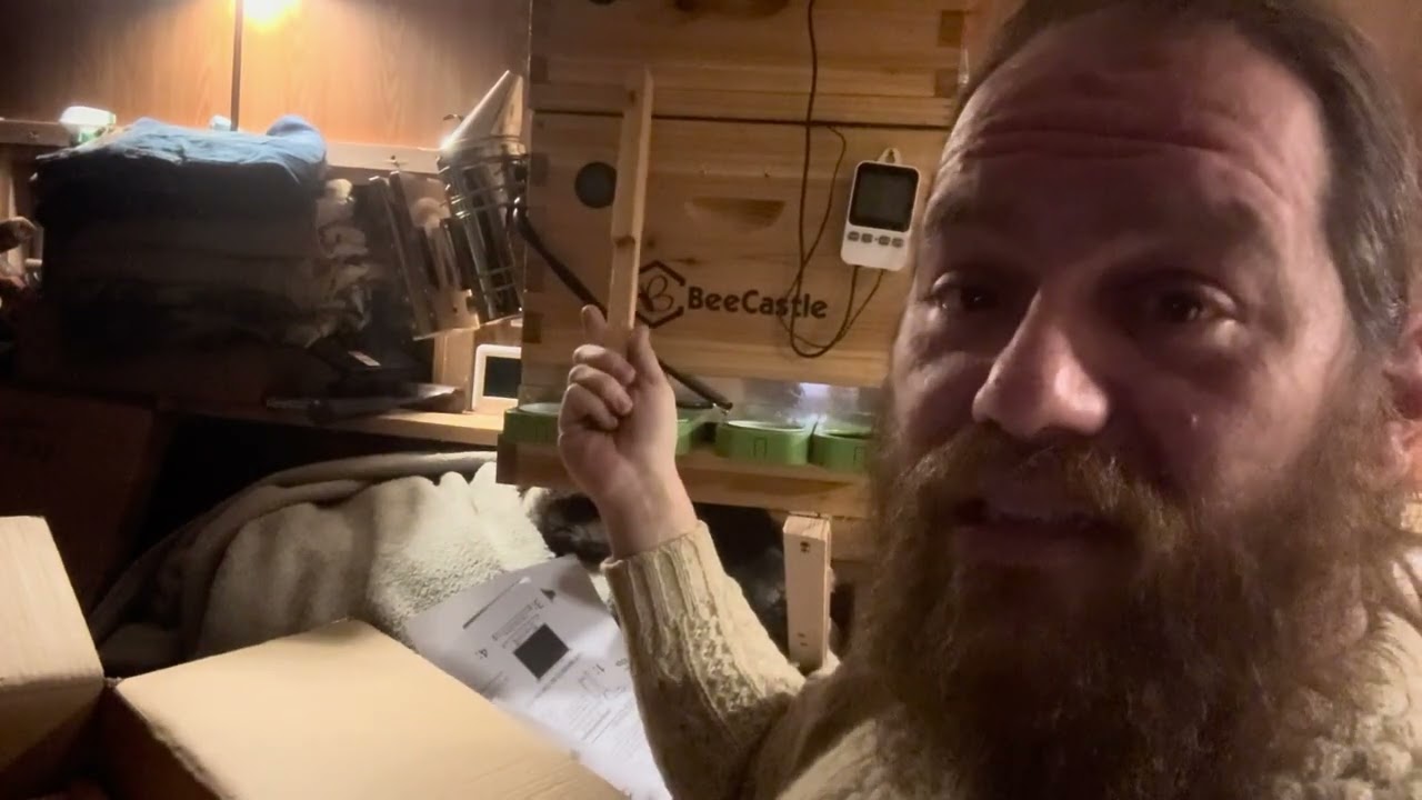 Улей BeeCastle: лучшая покупка!!! Распаковка двухъярусного улья на 10 рамок с окошками!!!