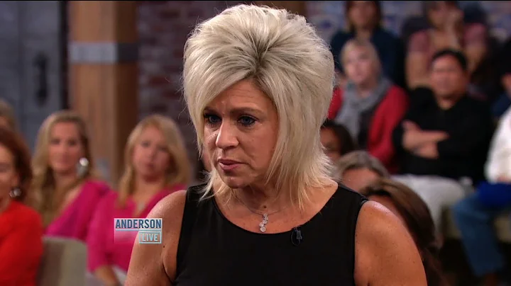 'Long Island Medium' with 'Anderson Live' Audience