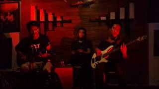 Don't look back in anger   Oasis Cover @Coffee Boendjamata Pasangkayu Live Accoustik