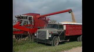 Massey Ferguson 8570 Combine