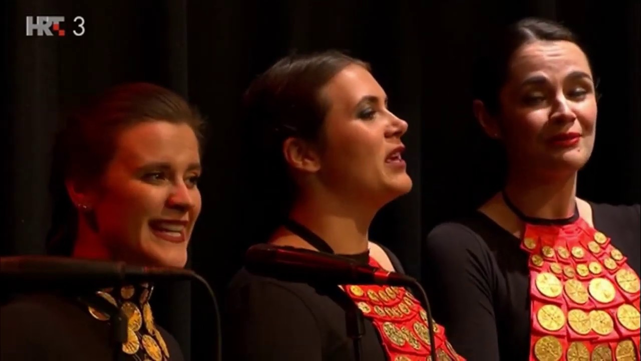 ŽVA Zwizde & TO HRT - Slavonska kola uz tambure i pjevanje