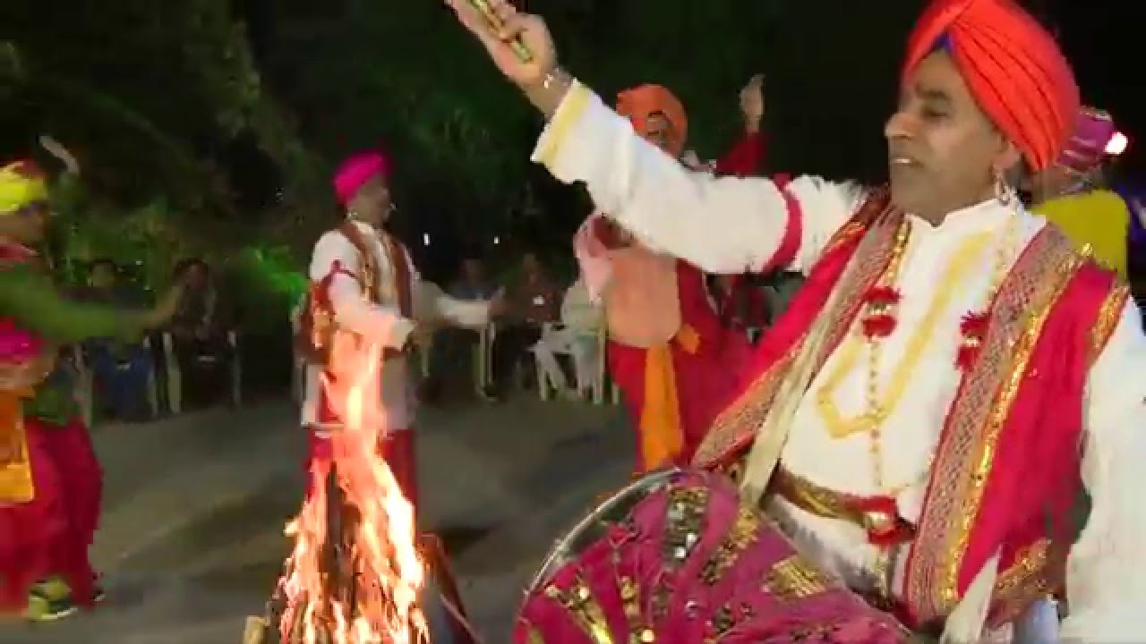 HAPPY LOHRI – Lohri Aai Lohri Aai, Sundar Mundariye – Punjabi Song