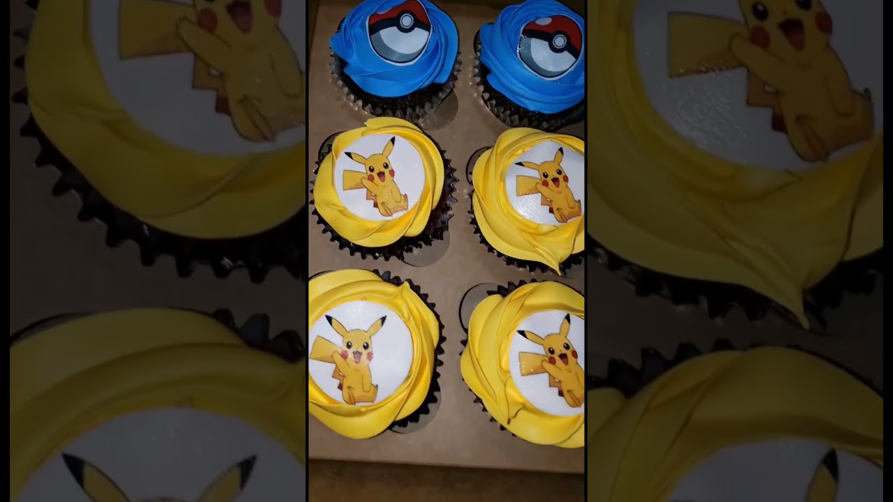 Pikachu Pokémon cupcakes 