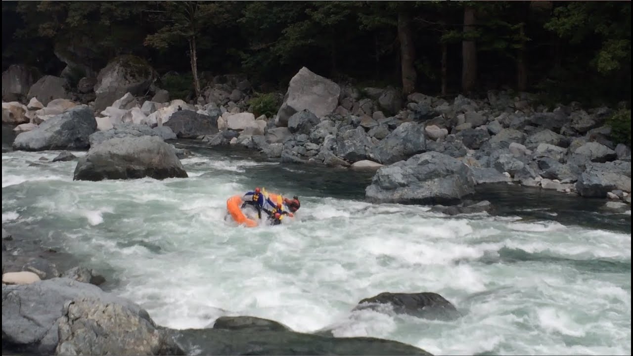 Skykomish River Class IV-V Whitewater Rafting Seattle Washington. - YouTube