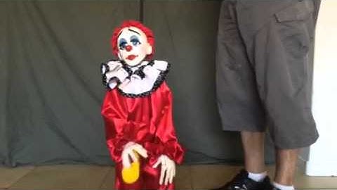 Balloon Blowing Clown with blinkers.