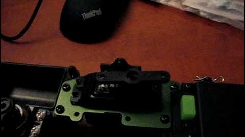 Twitchy throttle servo when steering