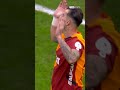 Simon Banza, Savunmanın Hatasını Değerlendiriyor! #shorts #galatasaray #trabzonspor