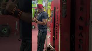 One of the best exercise for triceps lovers #live #motivation #gains #cutweight #lat #glut #pulldown