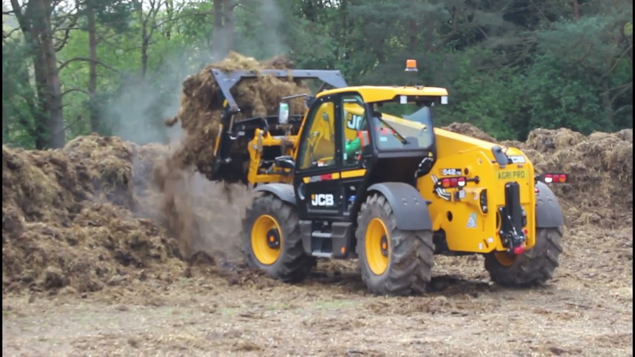 JCB Loadall 542 70 AGRI Pro v akci