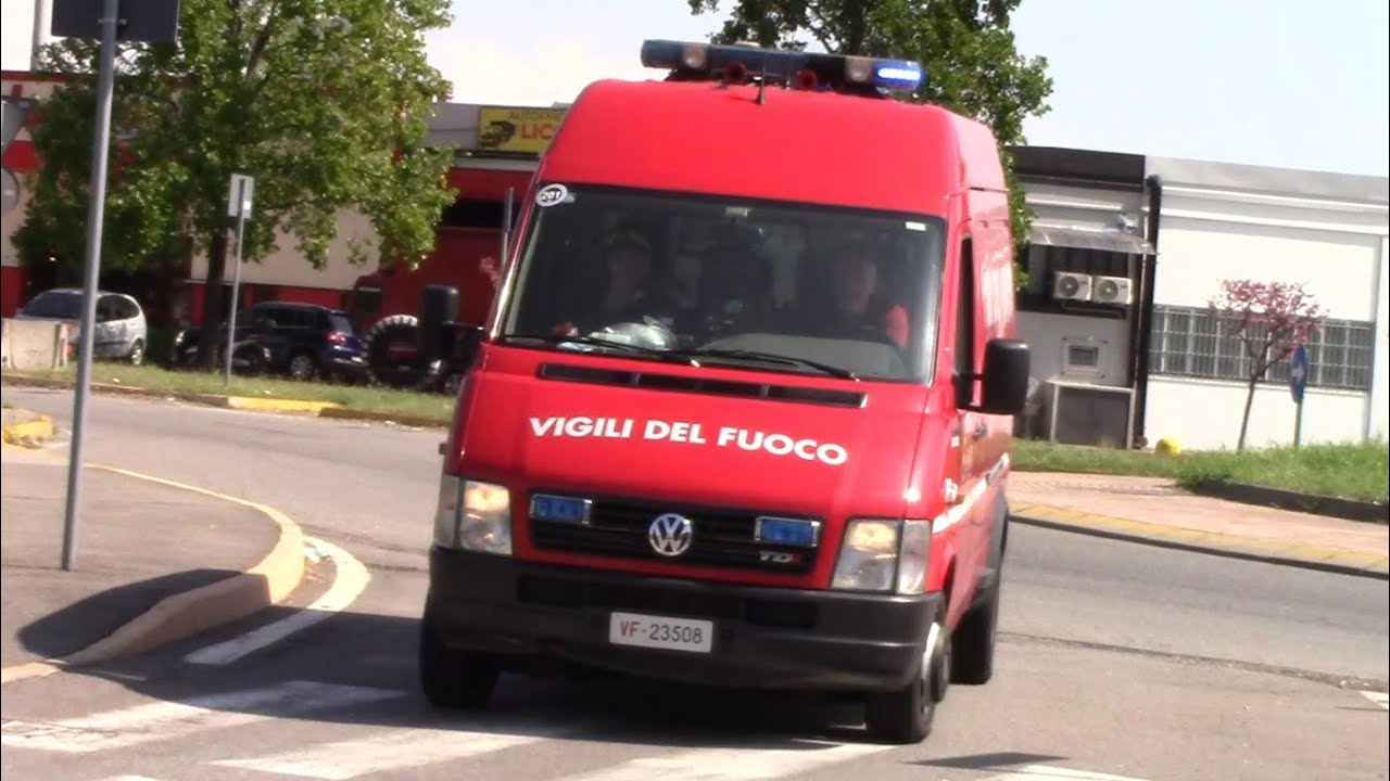 RIBALTAMENTO AUTO ARRIVO APS VVF DESIO+CARRO FIAMMA VVF LISSONE+APS VVF MONZA+AUTOMEDICA+SOS NOVATE