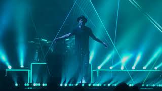 14 Lets Hurt Tonight