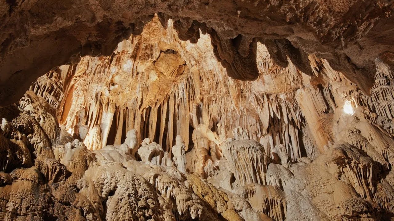 Mount Shasta Cavern. California, USA. 