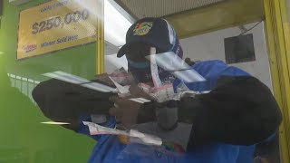 Chance at $1 billion Illinois jackpot literally up for grabs Chance at $1 billion Illinois jackpot literally up for grabs