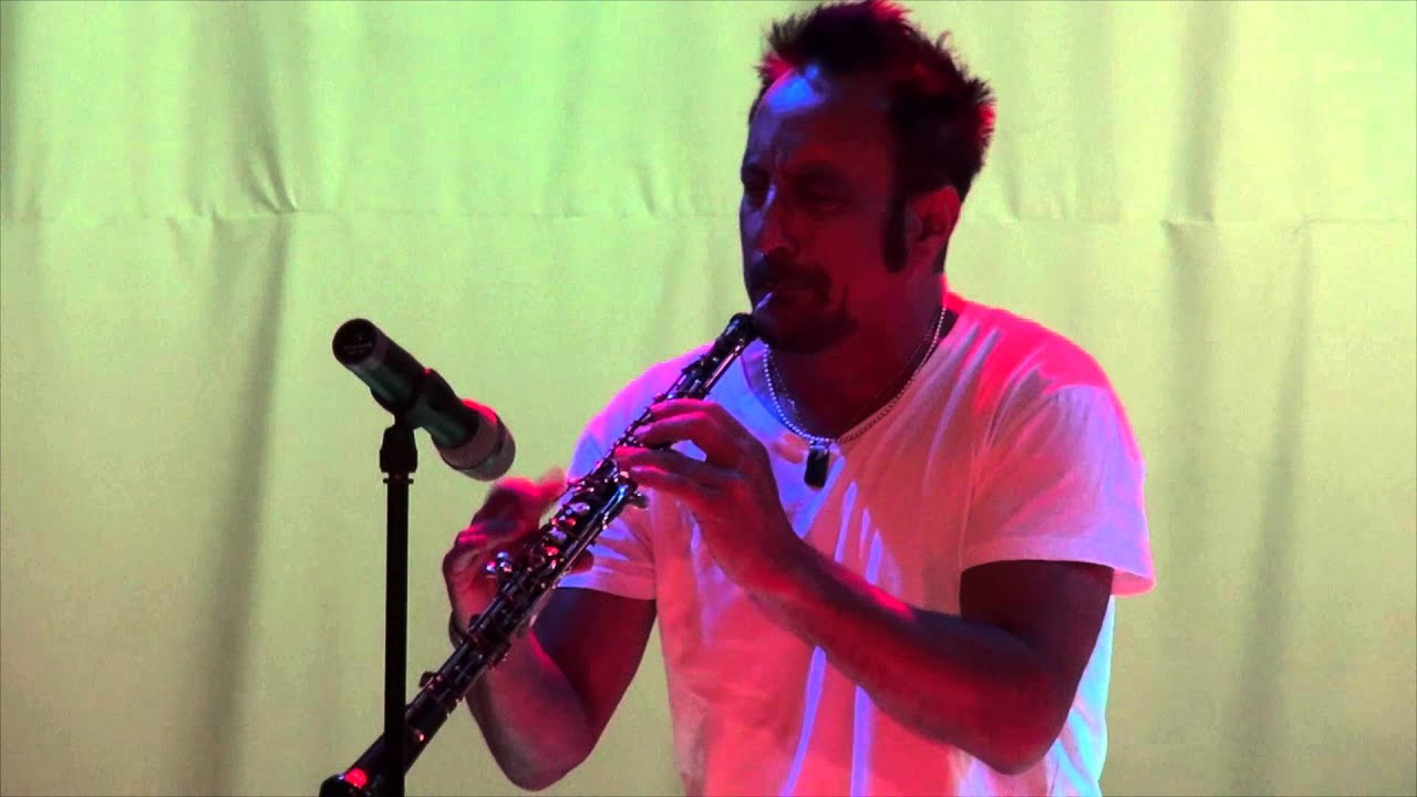 Russel Walder - Oboe Virtuoso is Mesmerizing