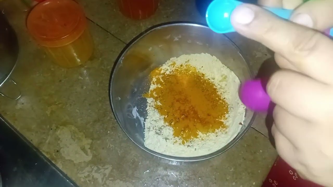 Chicken tikka and pakora ki tiyari mahmano ka ana par 😋 😅 😂