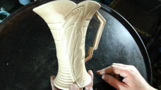 STYLISH ART DECO HARFORD CERAMIC VASE with JAZZ MODERNE ART DECO MOTIFS
