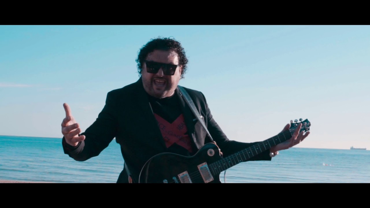 Kiki Maya - La Barca