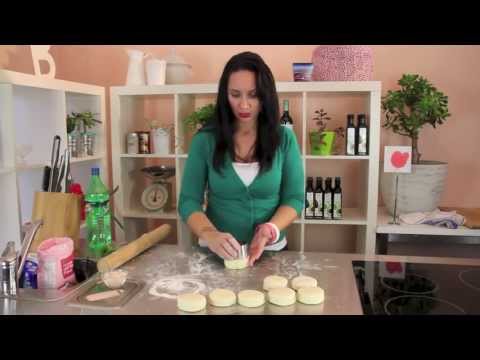 How To Make Lemonade Scones || FOODIE HACK. 