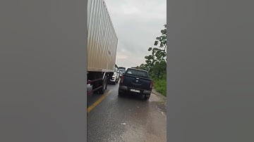 Bỏ phố về quê 329 đi làm ngày mưa lũ ngập lụt sale ngày ế ẩm bị khóa shop #shorts