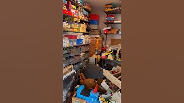 MASSIVE CLOSET DECLUTTER 😱 #declutter #professionalorganizer #declutteryourlife #decluttering