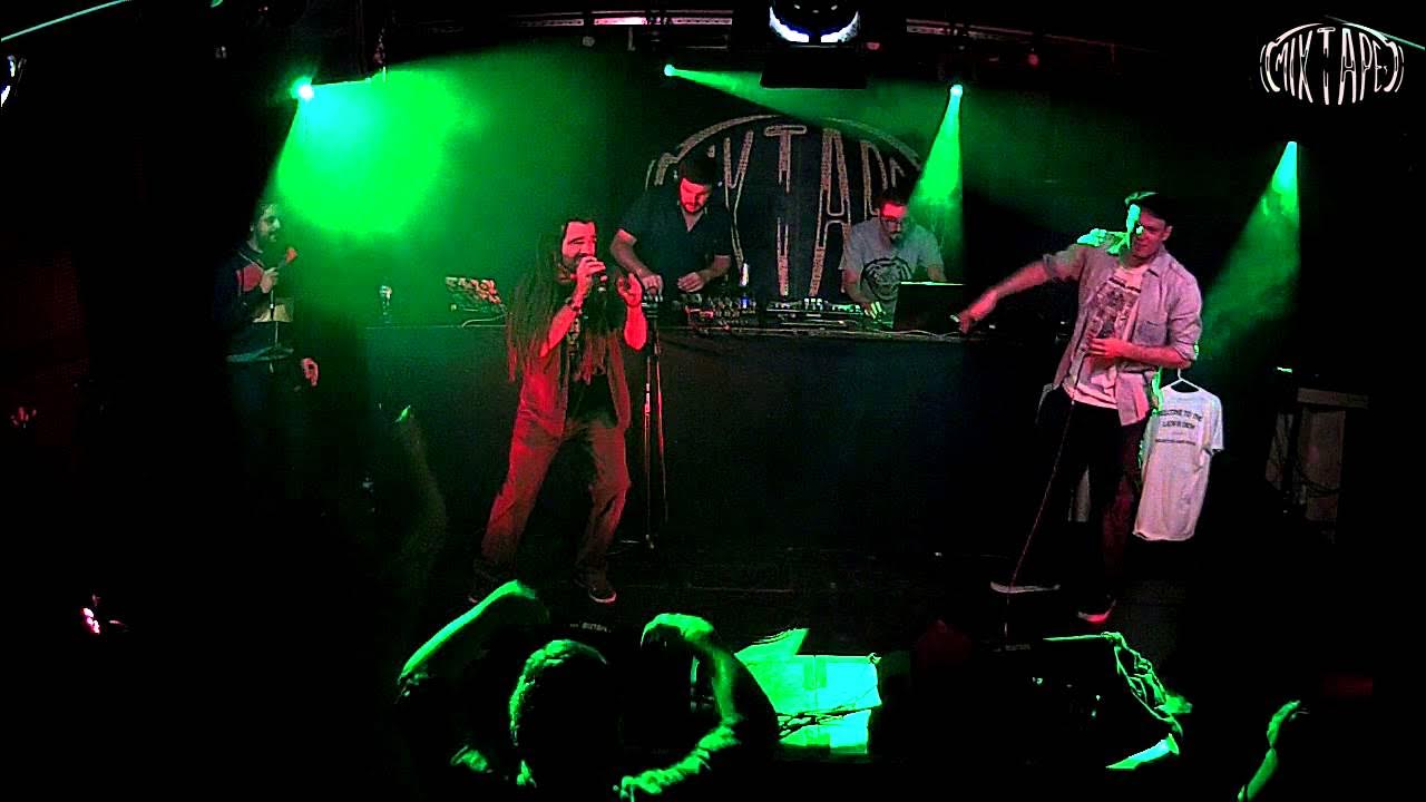 iLLBiLLY HiTEC ft. Longfingah, Zafayah & Kappa Irie - Reggae Not Dead Freestyle 06.011.2014 iLLBiLLY HiTEC ft. Longfingah, Zafayah & Kappa Irie - Reggae Not Dead Freestyle 06.011.2014