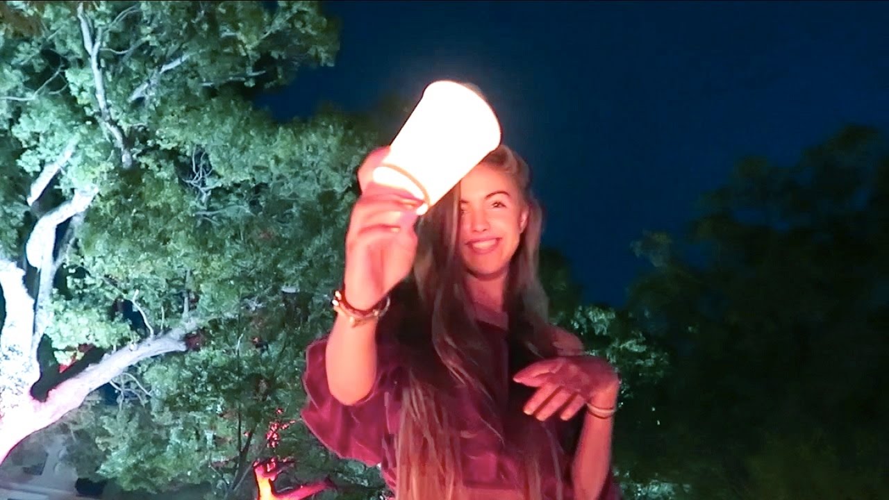 pigs lyrics CAROLS BY CANDLELIGHT