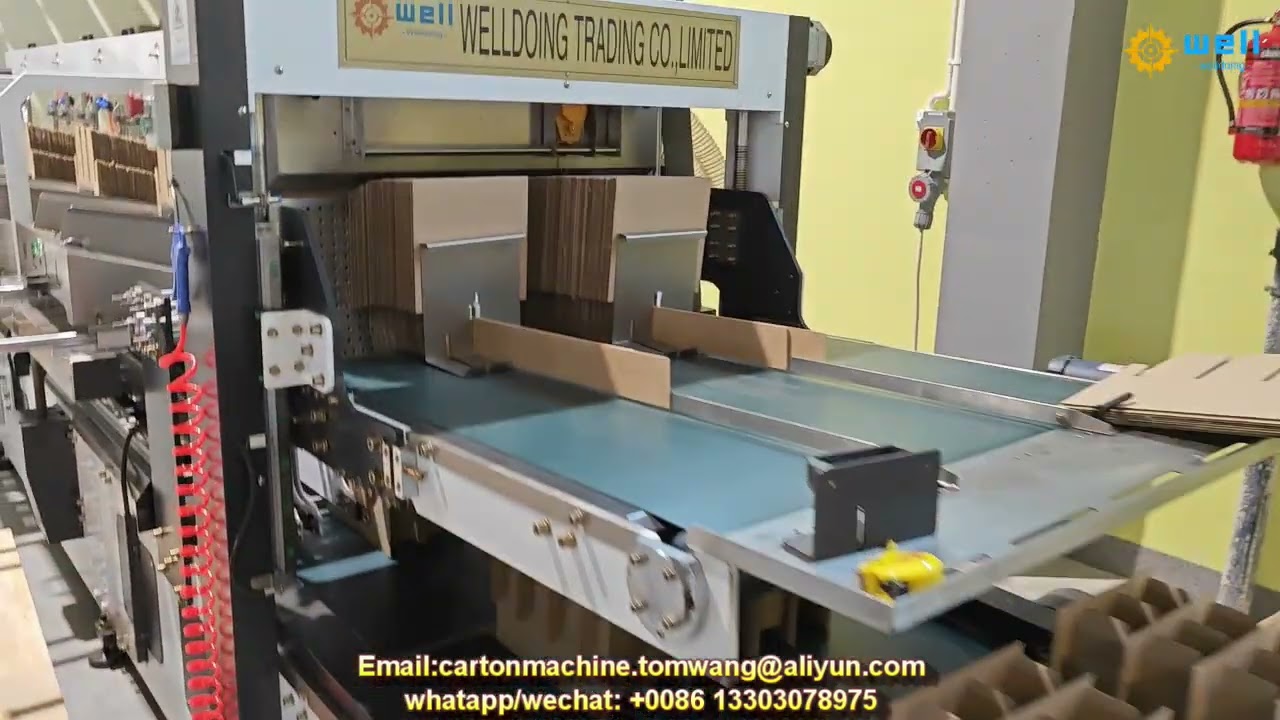 Automatic partition inserting machine 