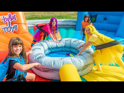 Princess Lollipop & Princess Sunshine Play with Twins Kate & Lilly on Giant Inflatable Playhouse!