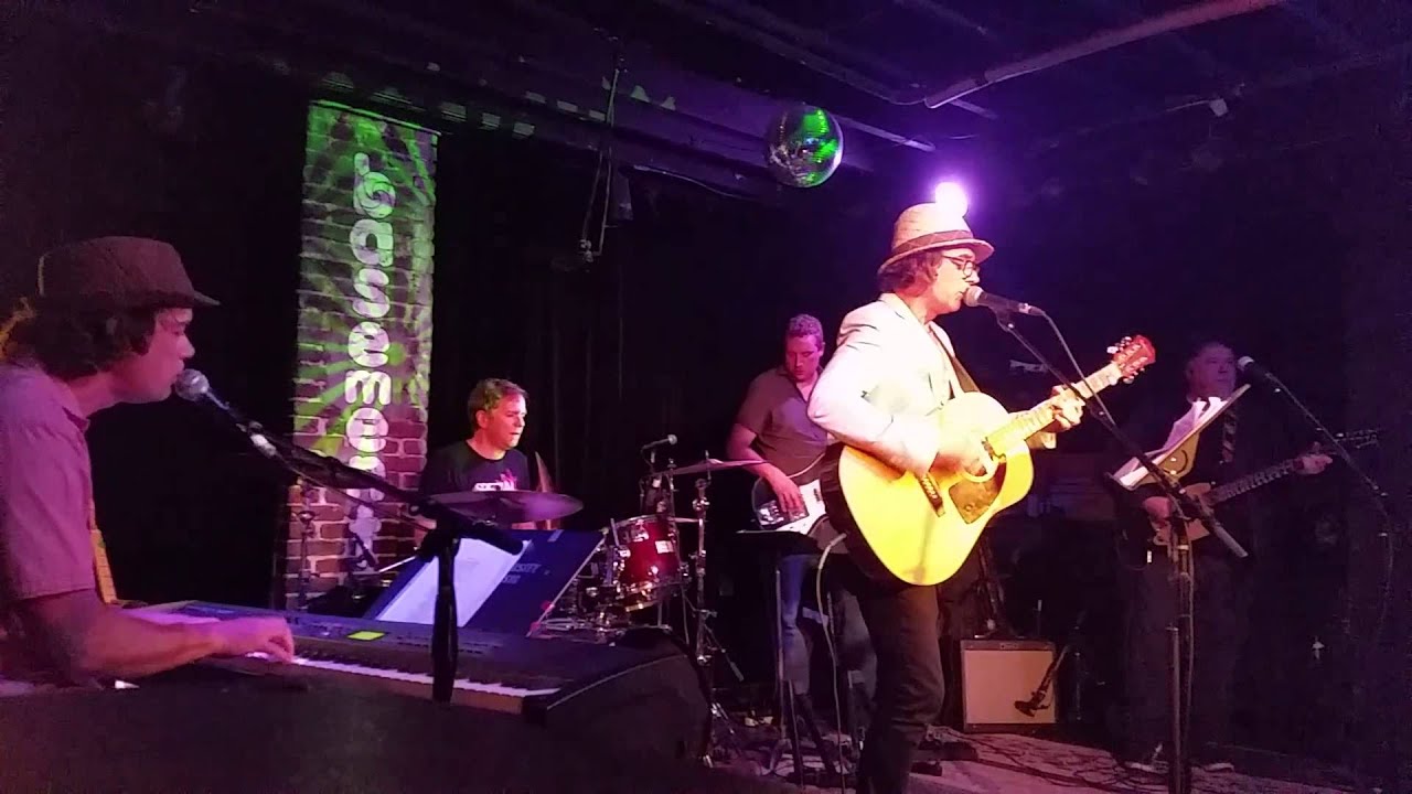 Matt Mahaffey and Seth Timbs - Veronica (McCartney/Costello cover ...