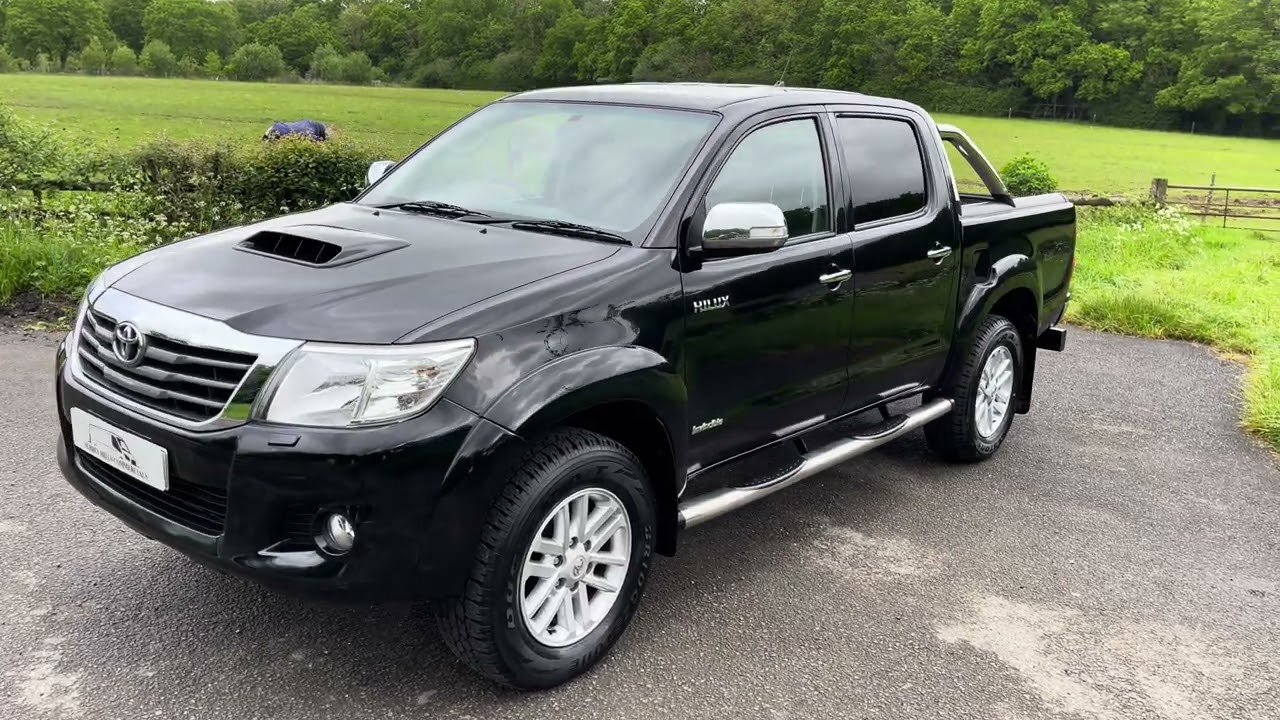 Toyota Hilux Invincible 4x4 Double Cab Pick Up Truck 3.0 TD 171 BHP 5 Speed Manual LS16BPK