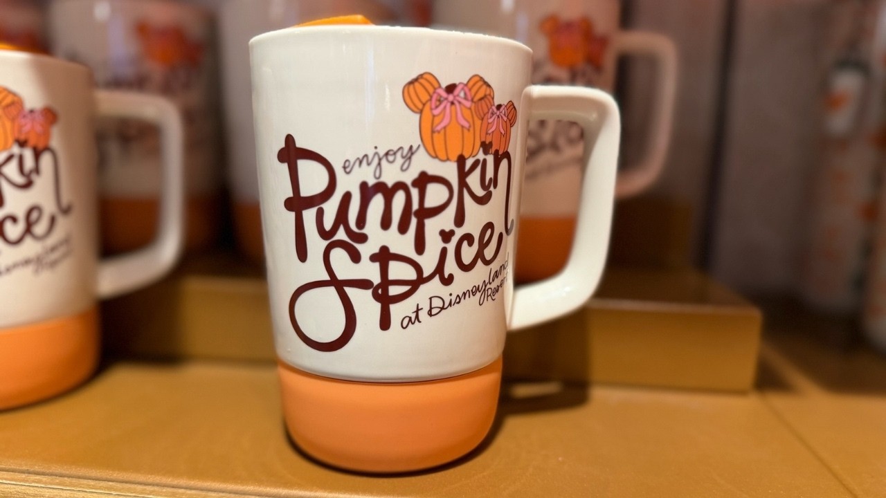 Starbucks Pumpkin Spice at Disneyland Resort Merchandise 4K