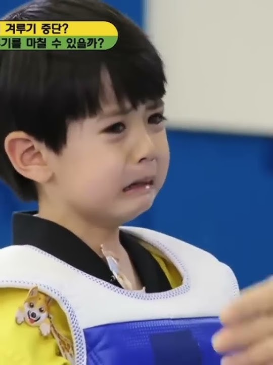little jungkook 😫💛 #armyblinkvideo