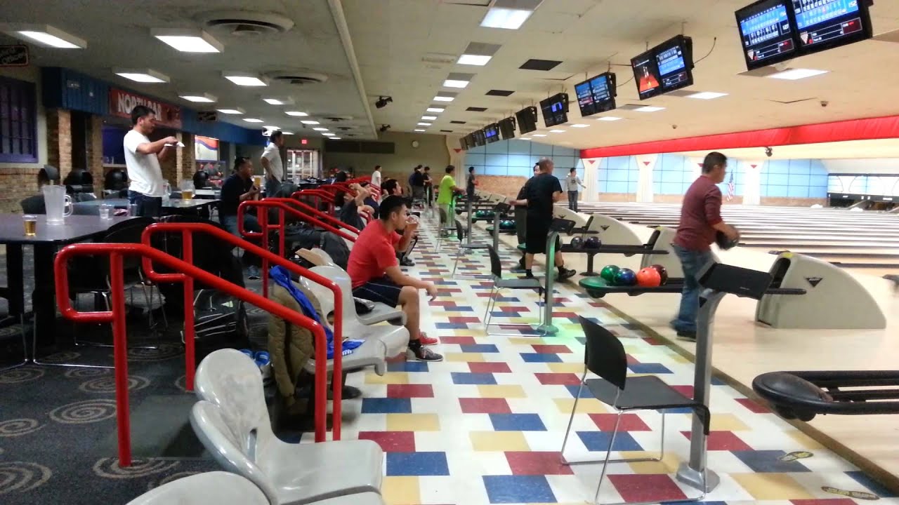 Hmong Milwaukee, Wi MidNight Bowling YouTube