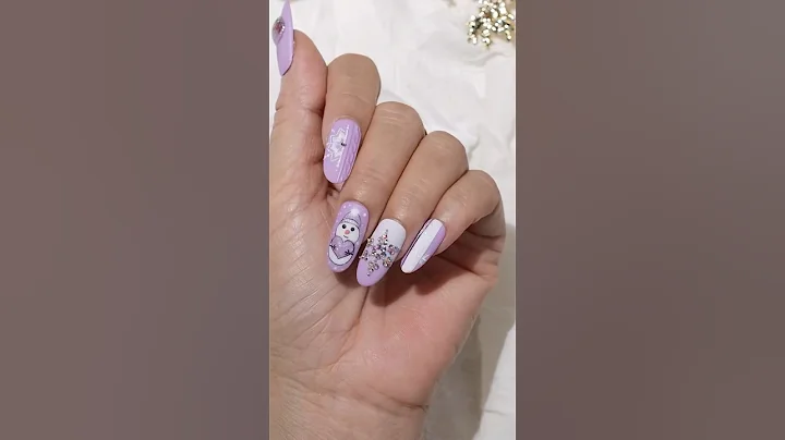 It's the season for winter nail art