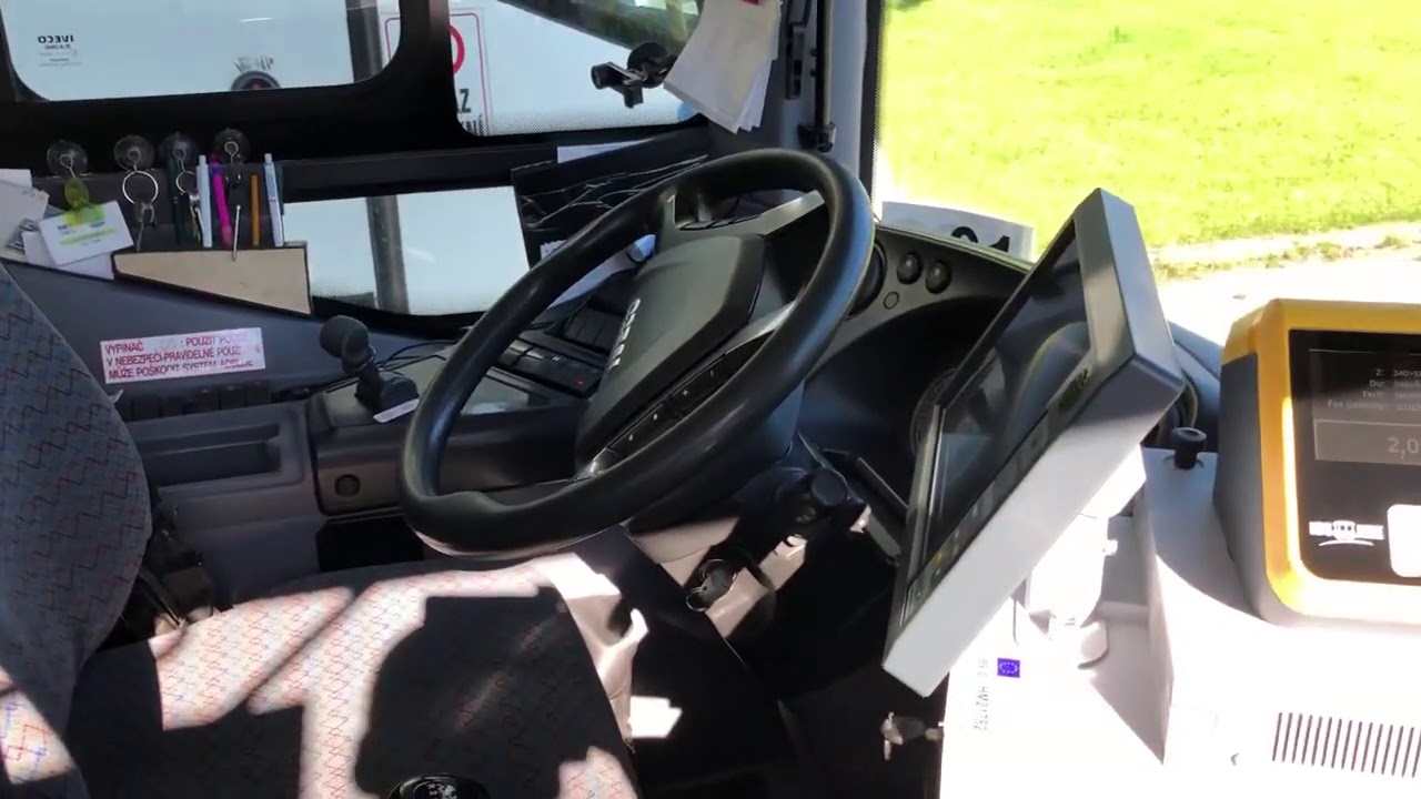 Platba kartou v regionálním autobusu IDS JMK