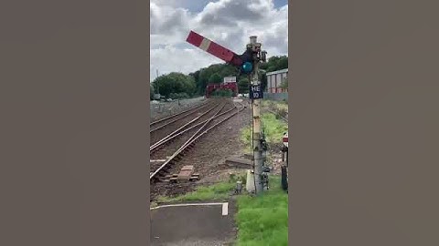 #railwaysignalling  Home Semaphore Signal returns to danger.