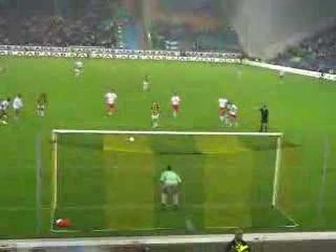 Penalty benut door Danko Lazovic