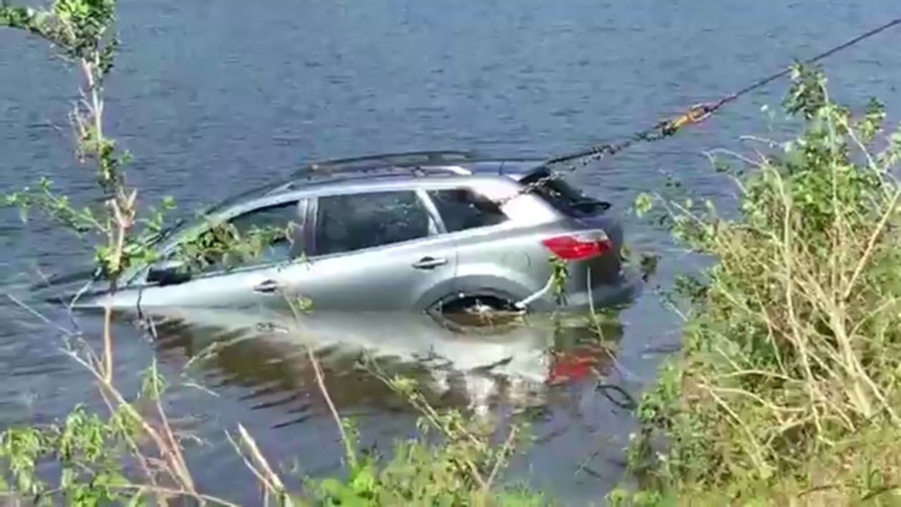 Vehicle pulled from Barberton reservoir YouTube