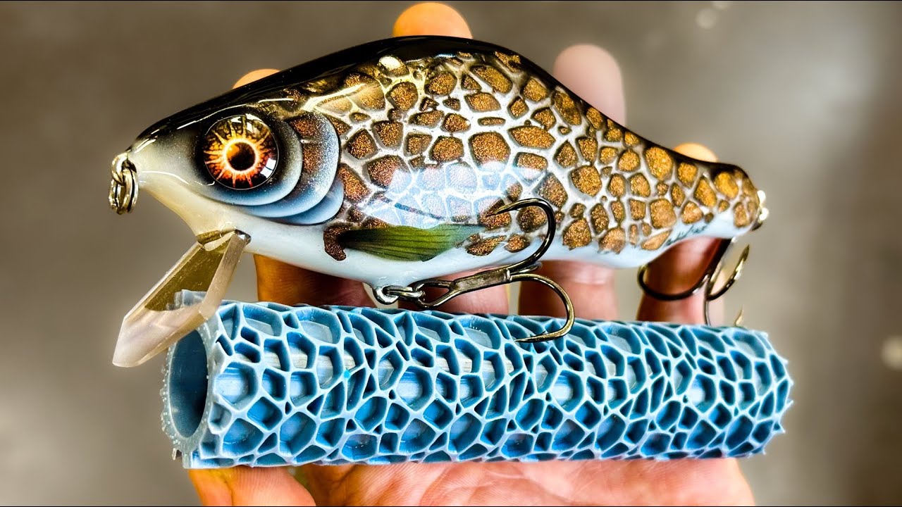 Using a Texture Roller on a Fishing Lure