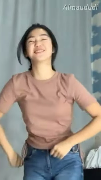 story wa chika goyangannya mantap