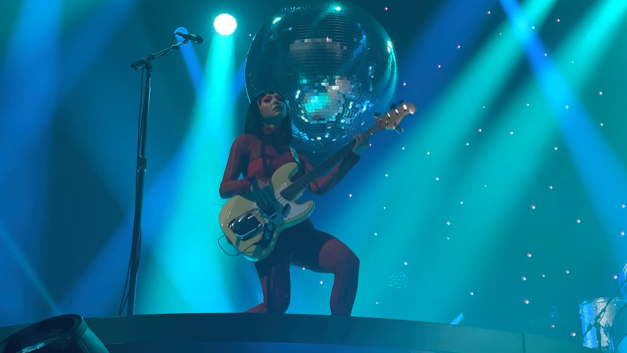 Khruangbin - Summer Madness (Kool & The Gang cover) (2021-12-03 – Atlanta, GA)